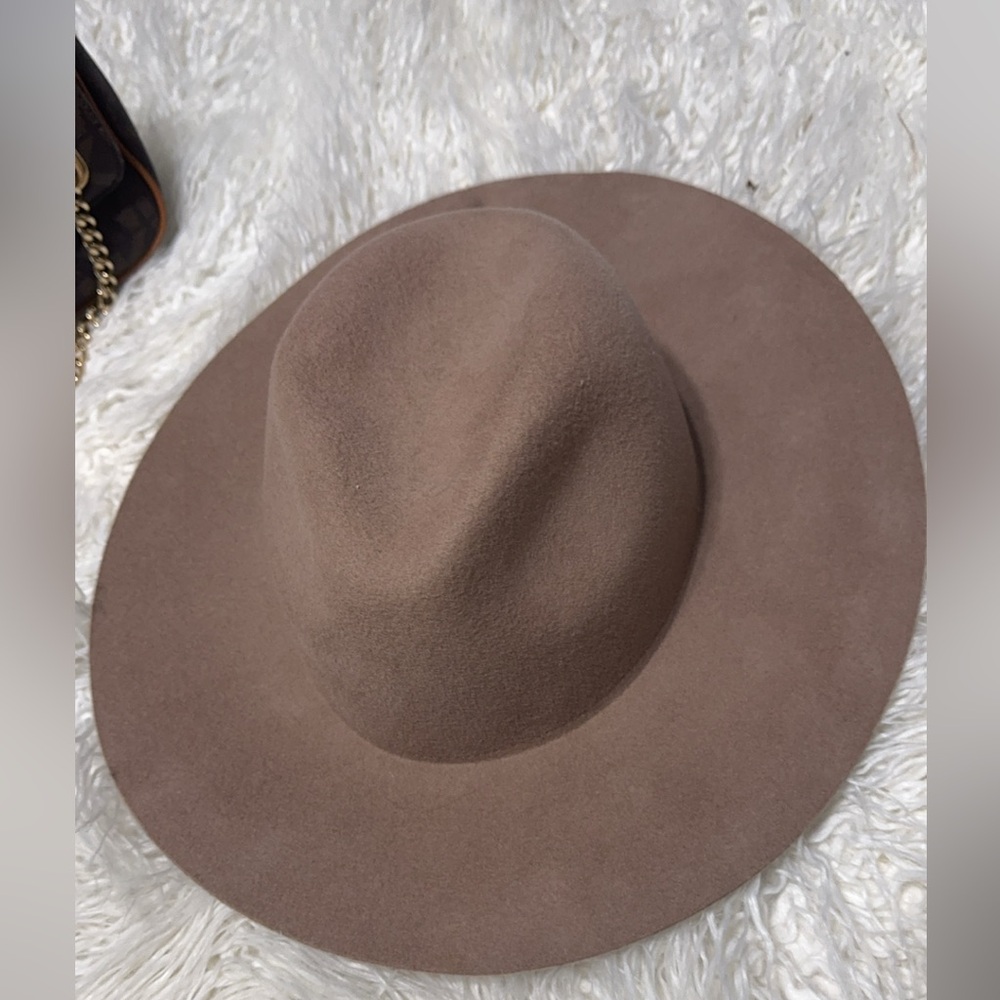 Sombrero hermoso 🤩 lo puedes usar con un scraf